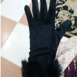 Women's Girl's  Black Winter Velvet Gloves With Frr Cuff On Wrist