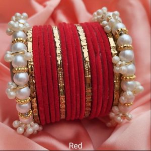 bangles for girls , Gajra bangles set , velvet bangles set with trendy Gajra kary , Gajra velvet glass bangles set for girls , velvet glass bangles for girls