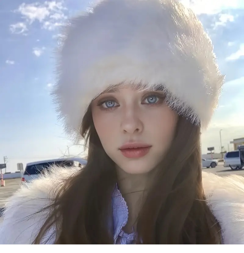 Festive Women's Fluffy Faux Fur Bucket Hat - Lightweight, Non-Elastic, and Perfect for Winter